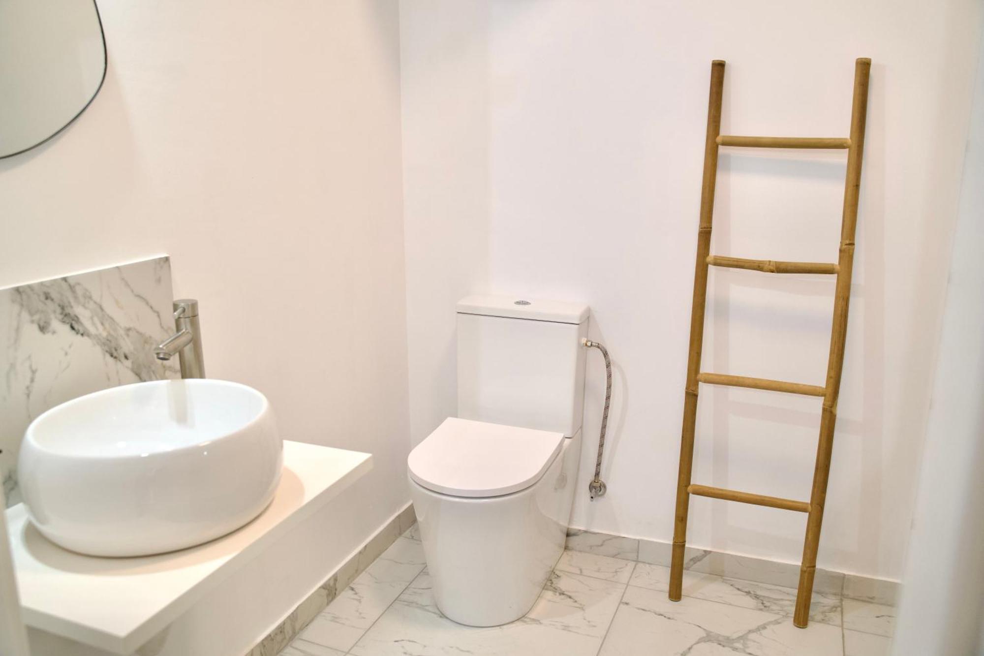 Tzatziki Studios Kavala Bagian luar foto